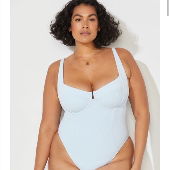 Black Underwire One Piece - Picture 4 of 4